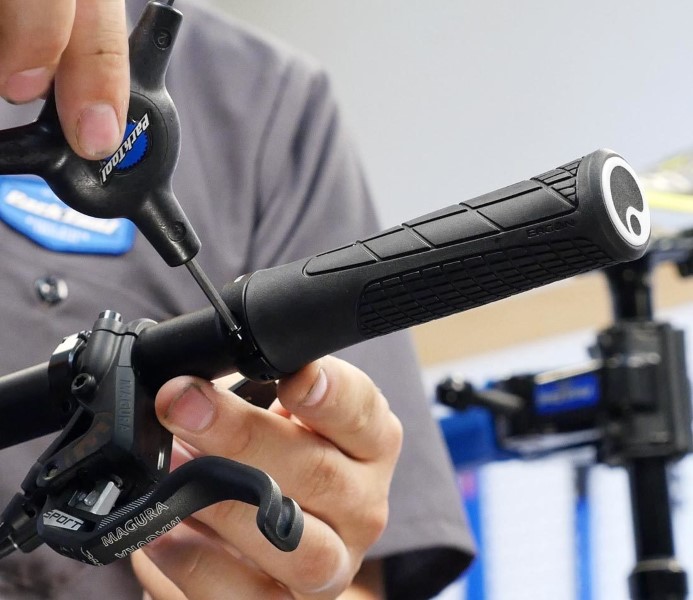 installing bike handlebars